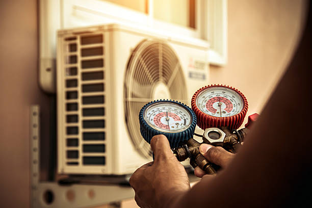 Professional Ductwork Repair technician working in Marcellus, MI